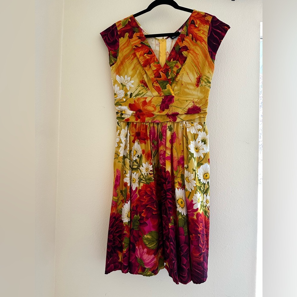 Retrolicious Floral Dress M